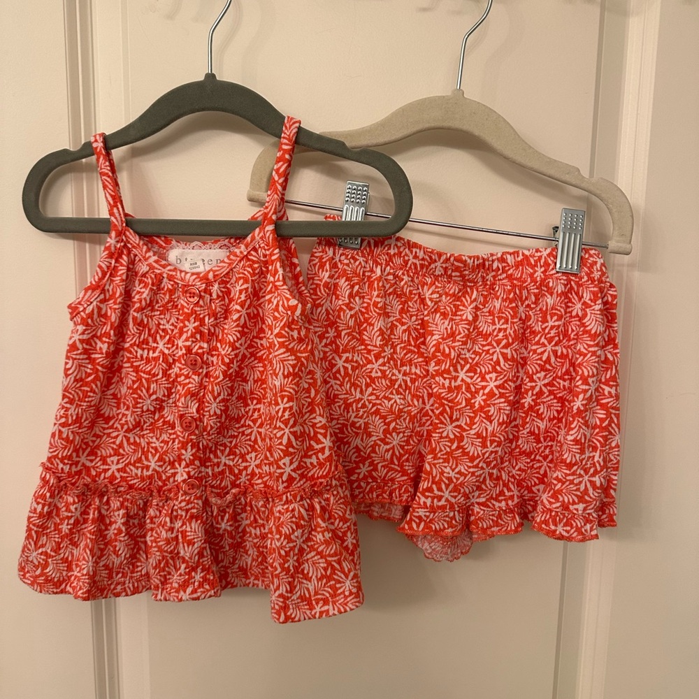Btween 4Y Coral Floral Tank Top and Shorts Set